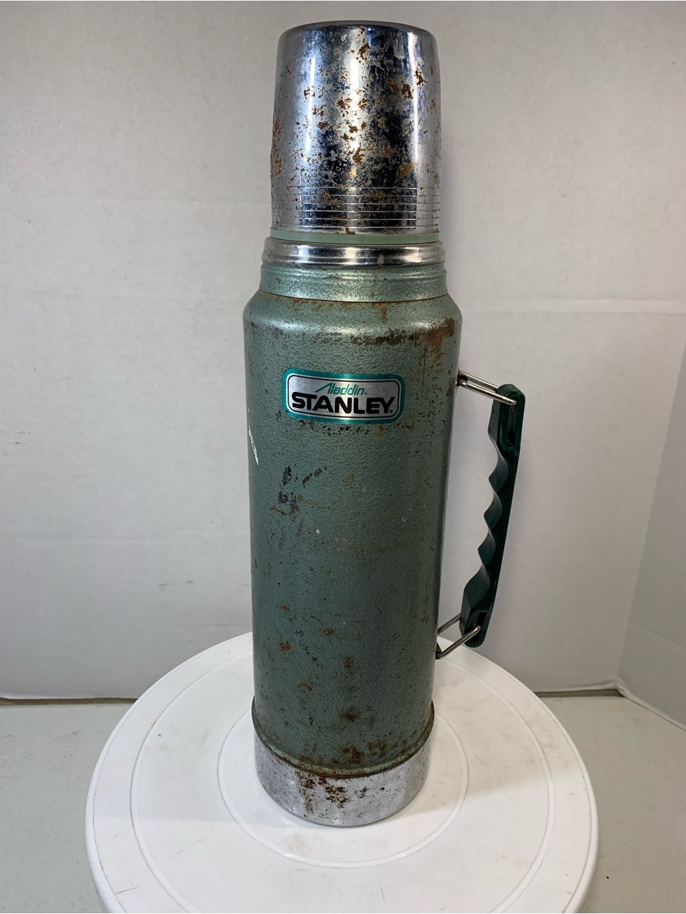 Aged Vintage Green Silver Rusted Stanley Thermos            3907